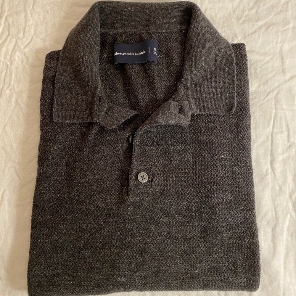 Abercrombie polo knit long sleeve shirt medium